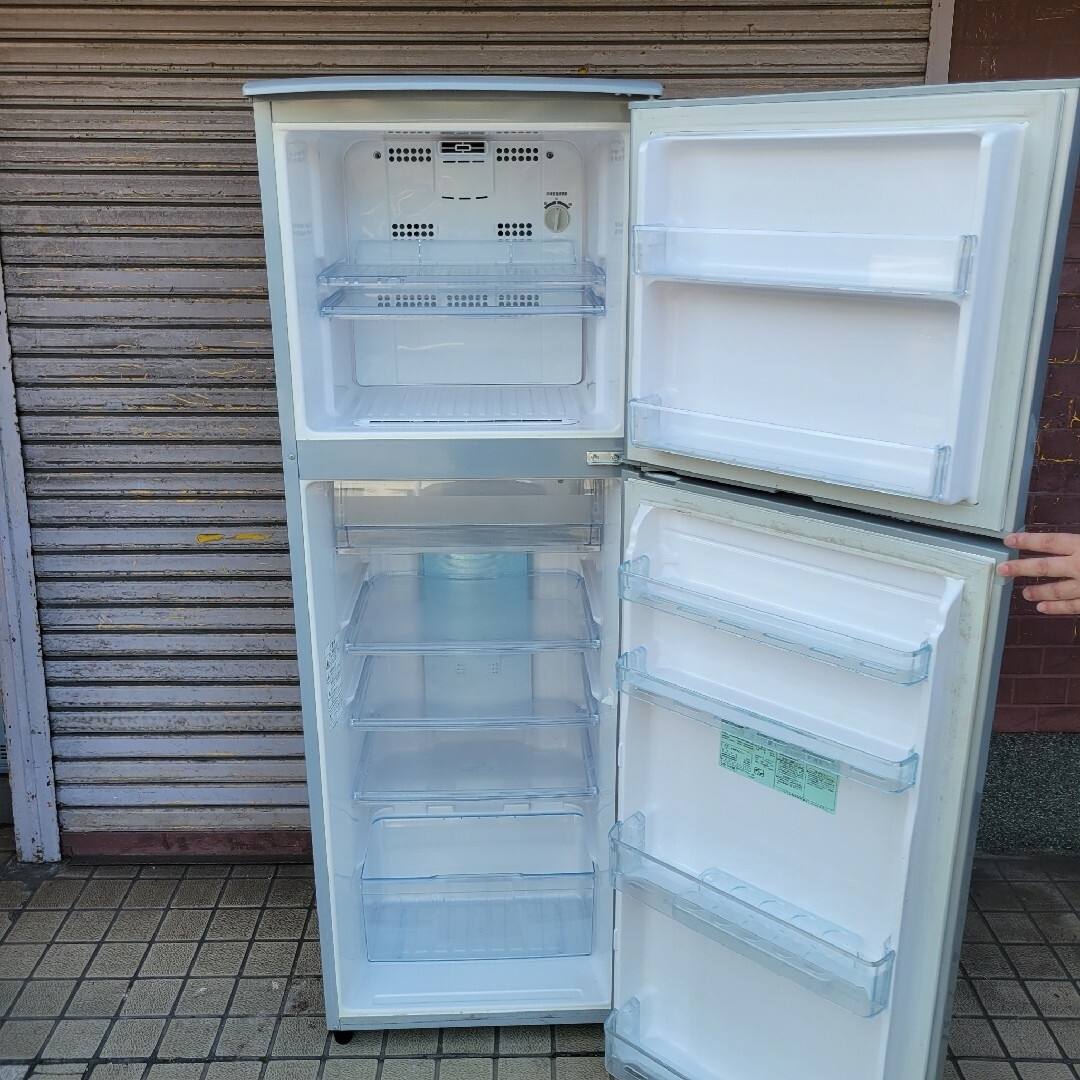 日立　HITACHI冷凍冷蔵庫　2ドア 大型　230L型式…R-23YA