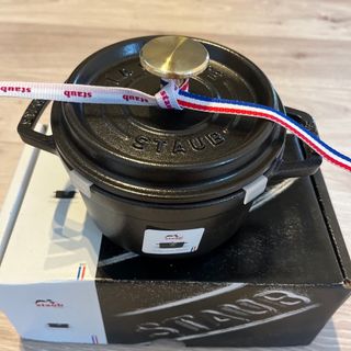 ストウブ(STAUB)のstaub  ココットラウンド　14㎝　ブラック(鍋/フライパン)