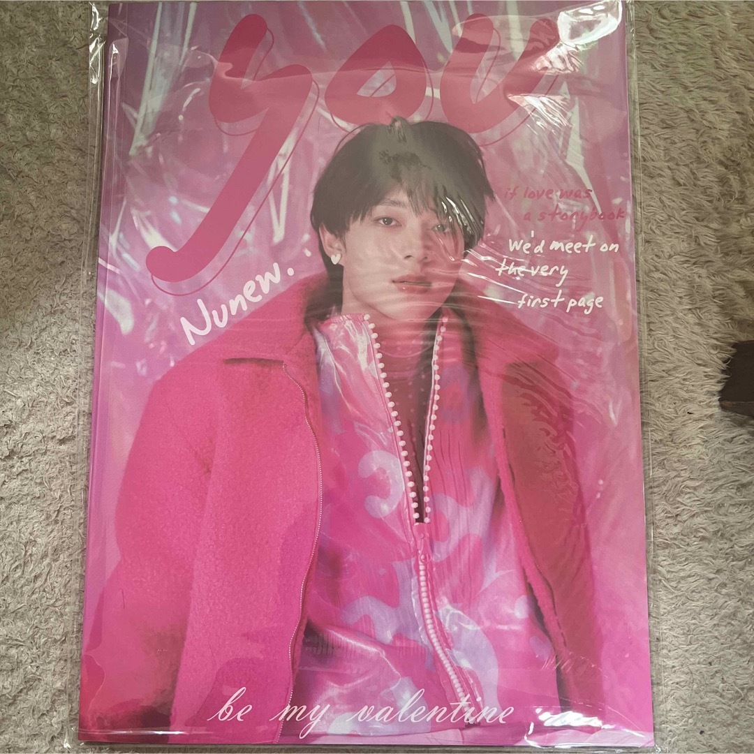 タレントグッズzeenunew nunew you magazine