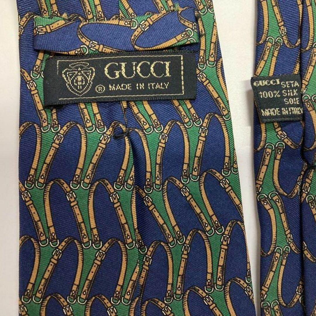 GUCCI   グッチ　ネクタイ　古着 メンズのファッション小物(ネクタイ)の商品写真