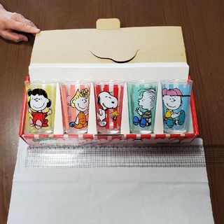 スヌーピー(SNOOPY)のスヌーピー　ガラスコップ　5個セット 新品(グラス/カップ)