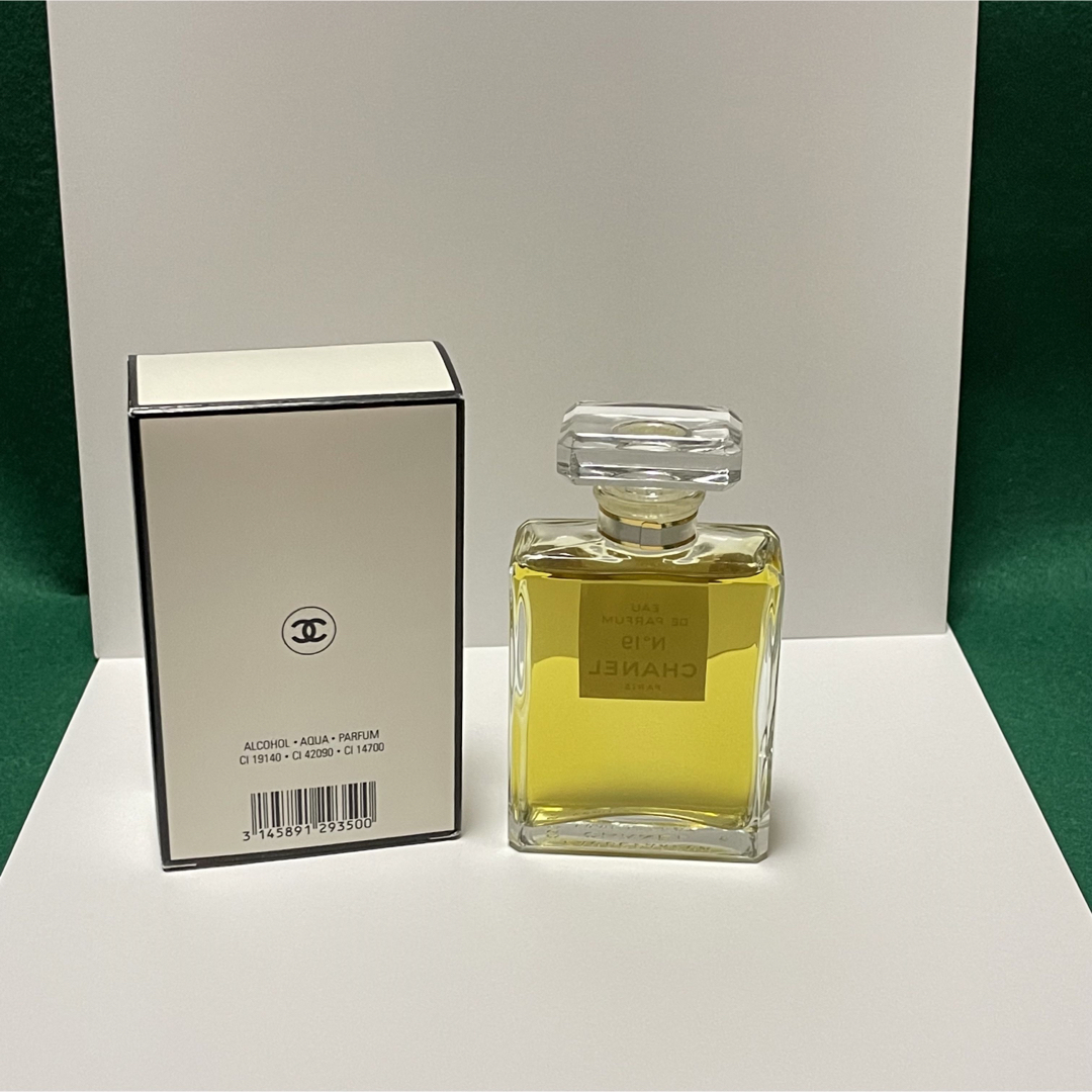 シャネル N゜19 オードゥ パルファム(ヴァポリザター) 50ml 香水