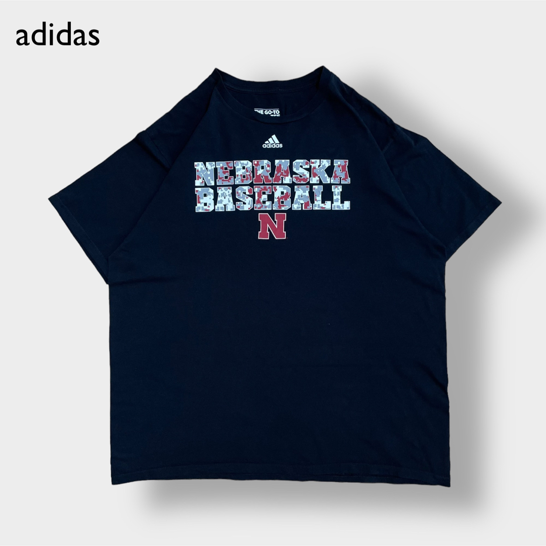 adidas(アディダス)の【adidas】カレッジ Tシャツ ネブラスカ大学 ベースボール  2XL 古着 メンズのトップス(Tシャツ/カットソー(半袖/袖なし))の商品写真