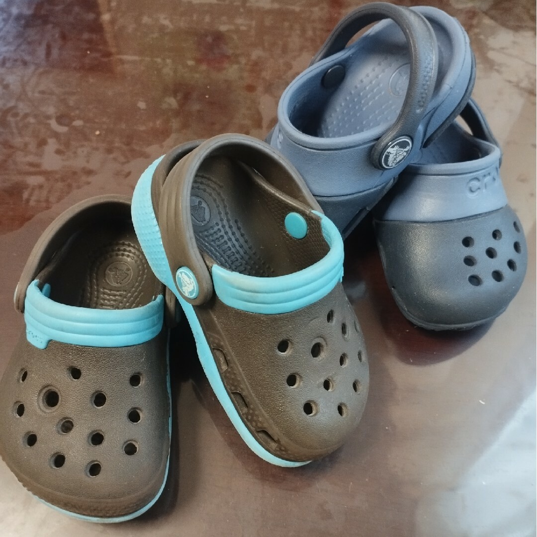 crocs(クロックス)のクロックス　キッズ　デュエット　２足セット キッズ/ベビー/マタニティのベビー靴/シューズ(~14cm)(サンダル)の商品写真