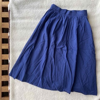 ノーリーズ(NOLLEY'S)のNOLLEY'S 夏向け　ブルー　スカート　34 S（XS）オシャレ　小柄(ひざ丈スカート)