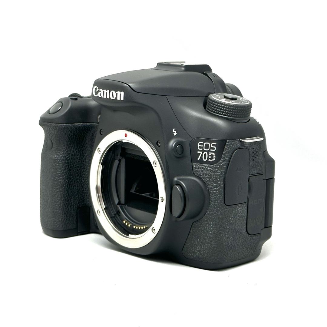 Canon EOS 70D 18-135mmSTMレンズキット♪wifi搭載♪の通販 by taroshi