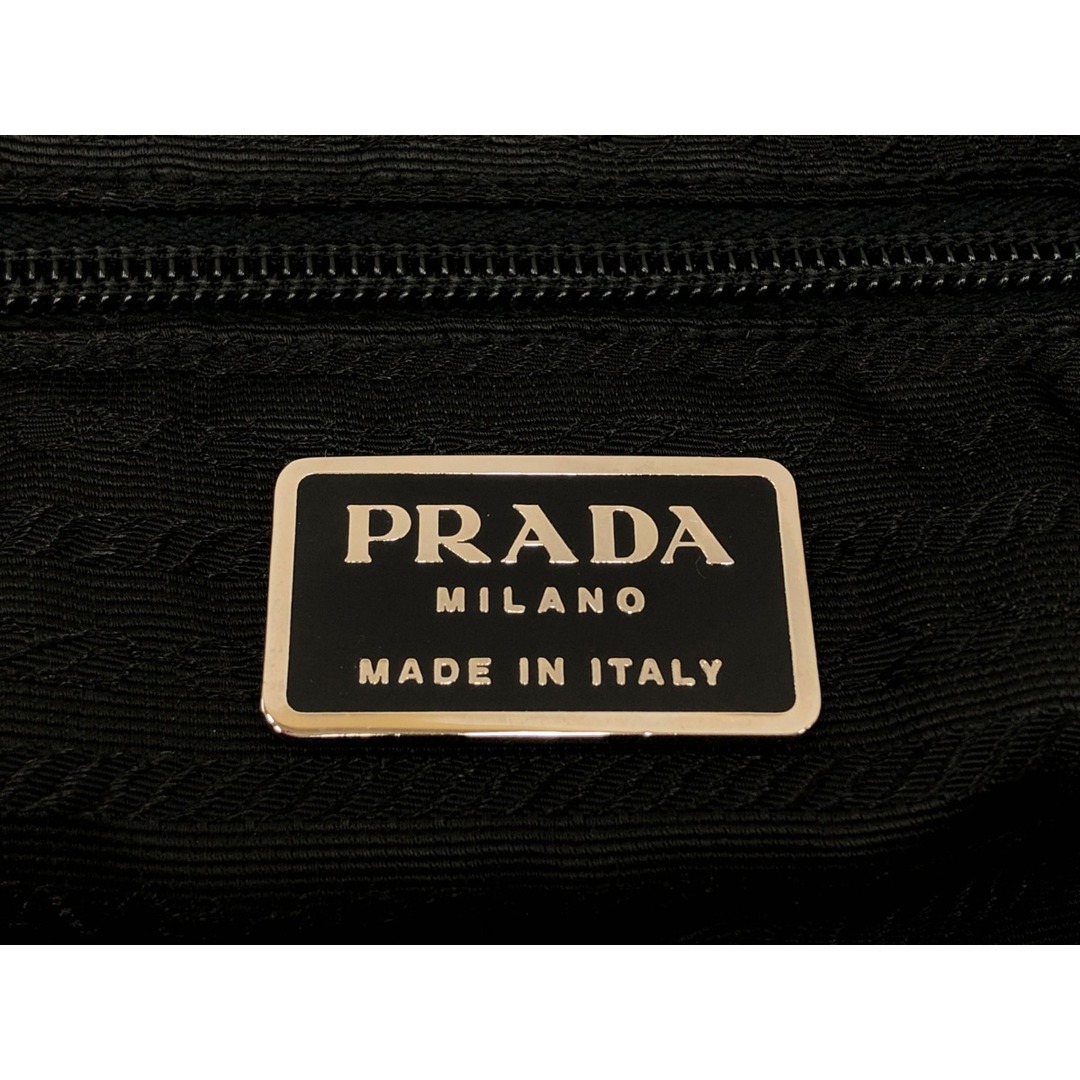 PRADA(プラダ)の〇〇PRADA プラダ リュック デイパック ロゴプレート  ブラック レディースのバッグ(その他)の商品写真