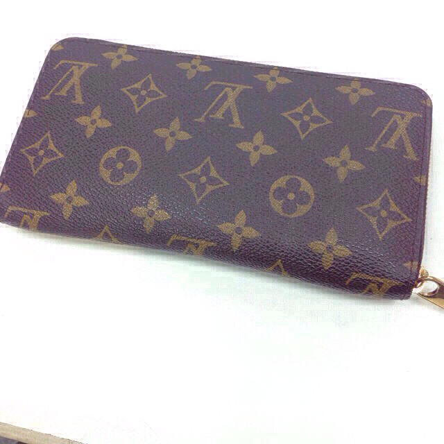 LOUIS VUITTON - LOUIS VUITTON値下げしました