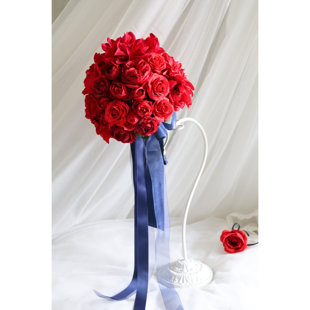 赤ダリアと薔薇のラウンドブーケ ブートニアセット