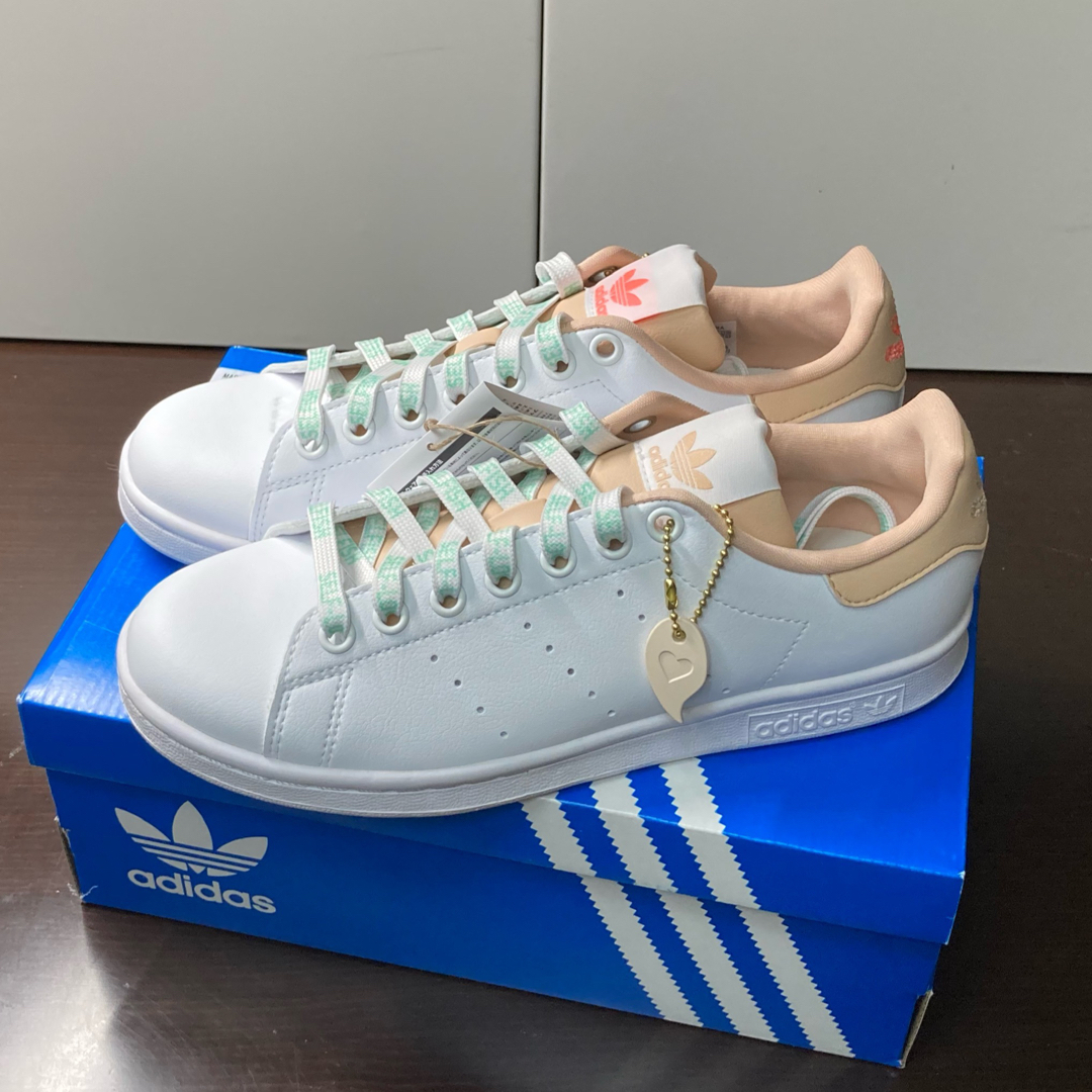 STANSMITH（adidas） - 【新品23.5cm】adidas スタンスミスW ホワイト