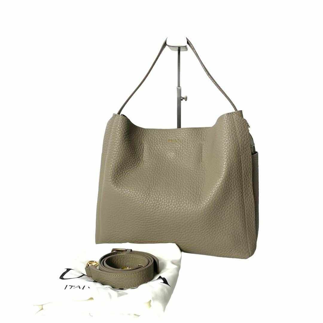 Furla - 【美品・保存袋付】フルラ カプリッチョ グレージュ ホーボー