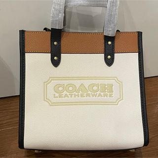 コーチ(COACH)の新品　コーチ　coach トートバッグ　22  白2way C3461 可愛い(トートバッグ)