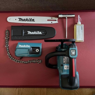 マキタ(Makita)のマキタ　充電式チェーンソー18v(工具)