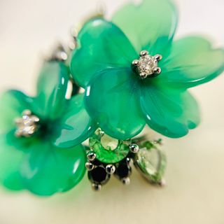 ✴︎極美品 K18WG 花 瑪瑙 0.80 サファイア 0.17 ダイヤ リング-