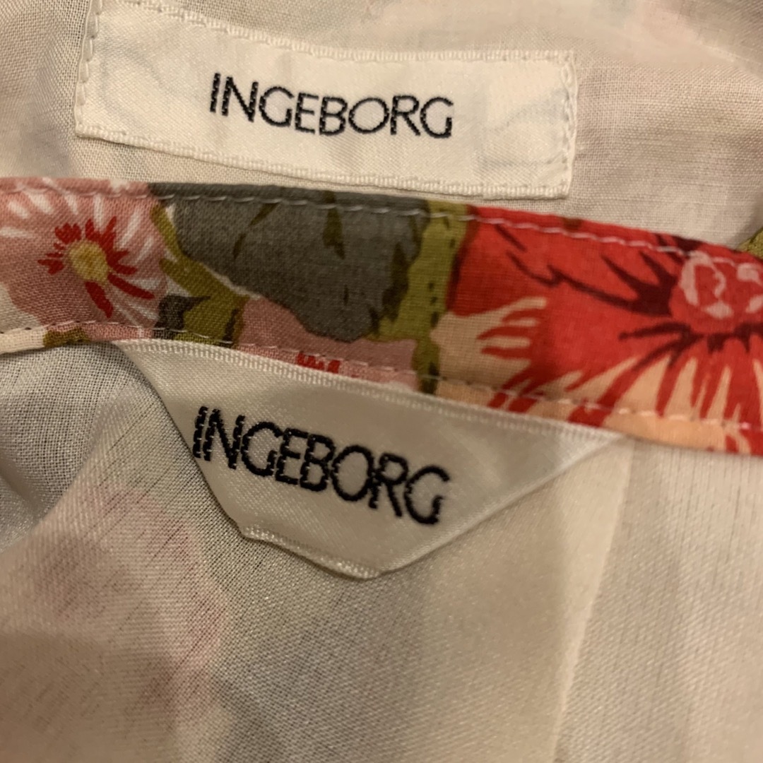 INGEBORG  キナリ地　花柄アンサンブル　新品未使用品