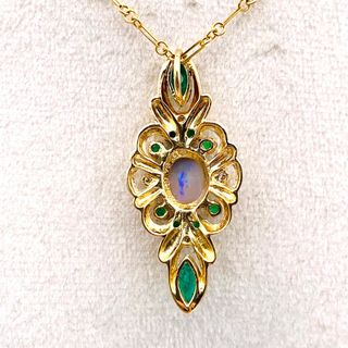 ✴︎極美品 K18 18K 18金 オパール エメラルド ダイヤ ネックレスの