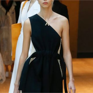 celine - セリーヌ アルファベット イニシャル ネックレス バンブー