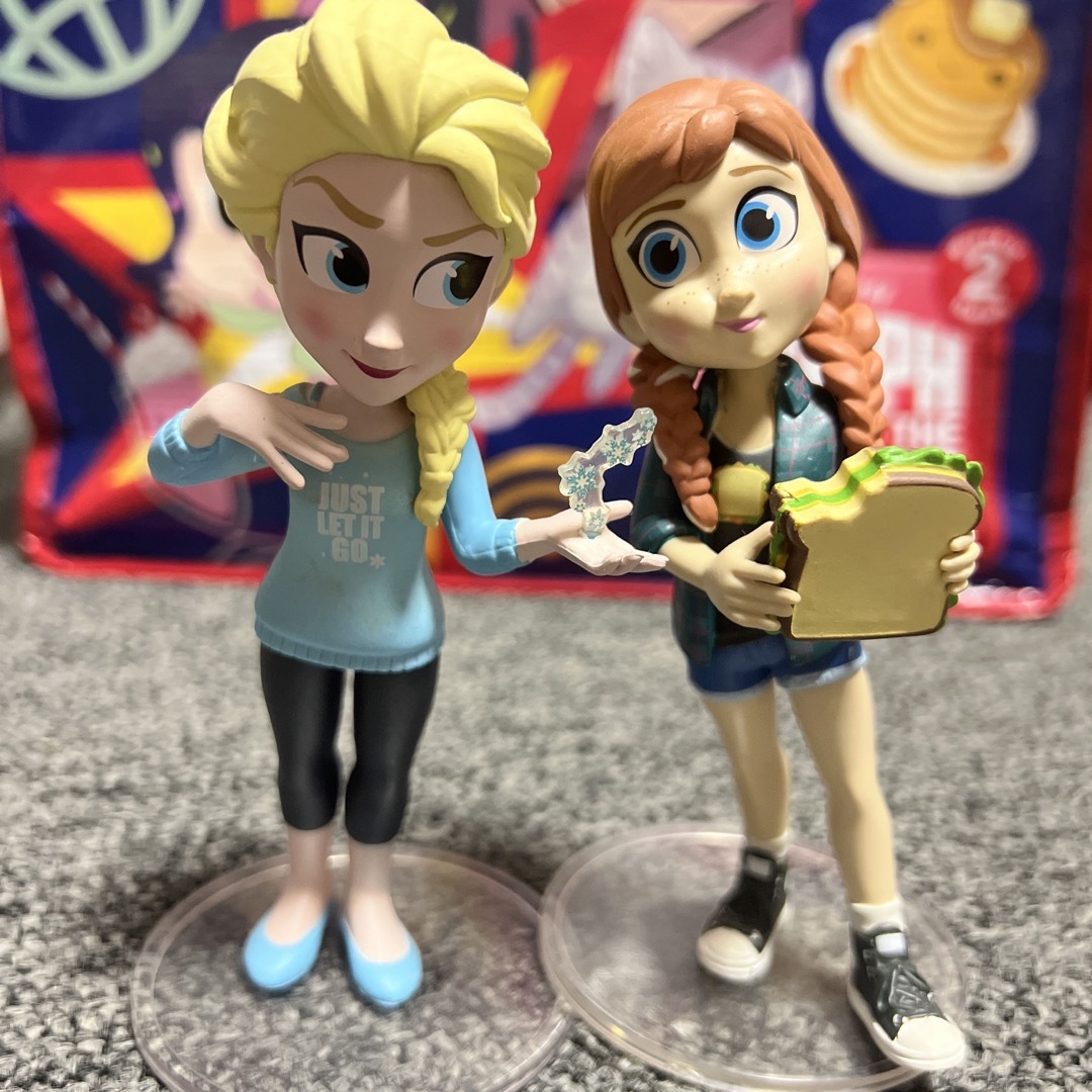 Disney(ディズニー)のFunko Rock Candy アナ&エルサ フィギュアセット エンタメ/ホビーのおもちゃ/ぬいぐるみ(キャラクターグッズ)の商品写真