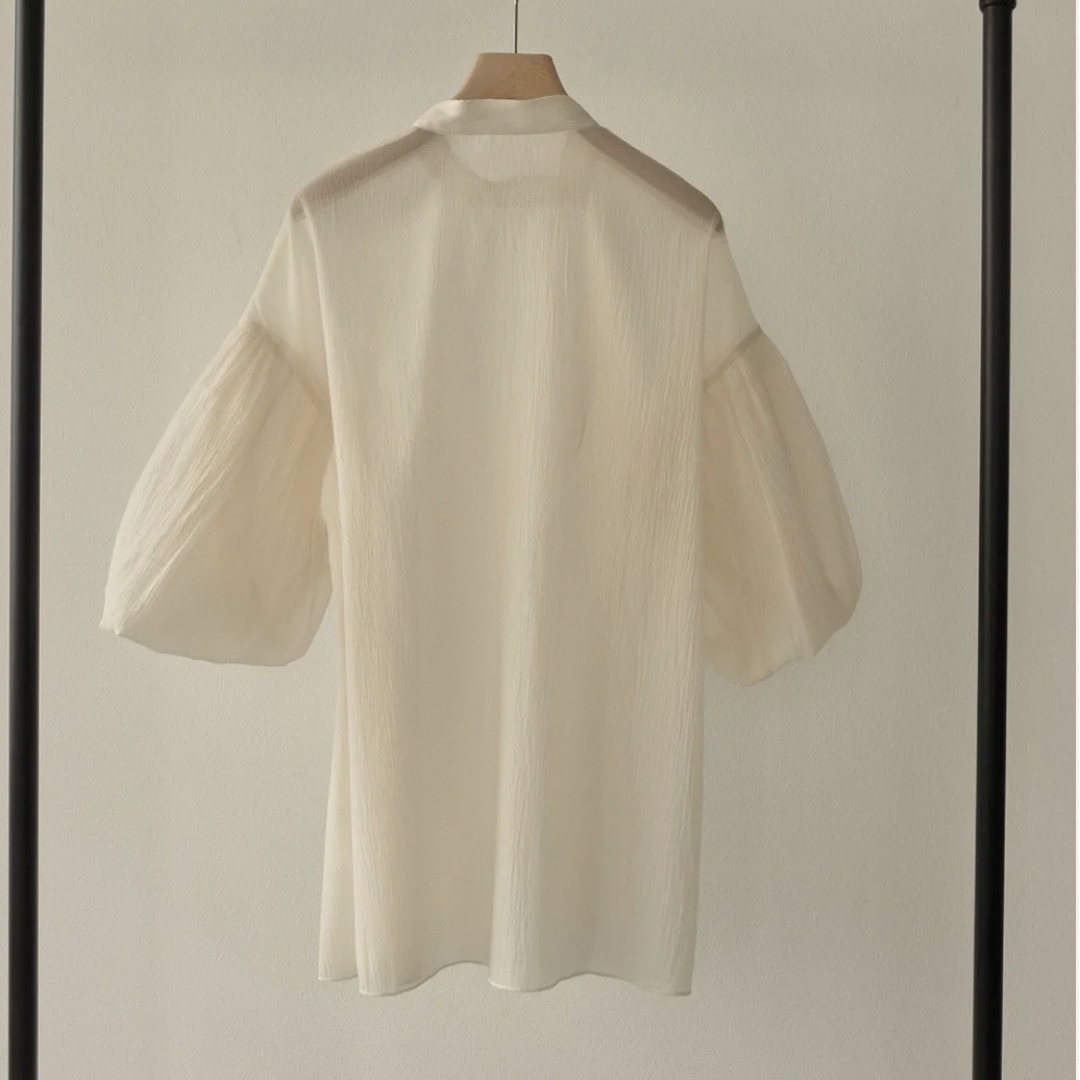 DEUXIEME CLASSE(ドゥーズィエムクラス)の【Èaphi】volume sleeve sheer blouse レディースのトップス(シャツ/ブラウス(長袖/七分))の商品写真