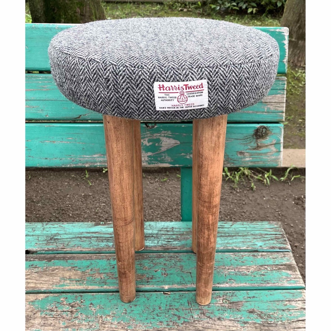 Harris Tweed(ハリスツイード)の英国　ハリスツイード　ヘリンボーンのスツールチェア　40 送料無料 インテリア/住まい/日用品の椅子/チェア(スツール)の商品写真