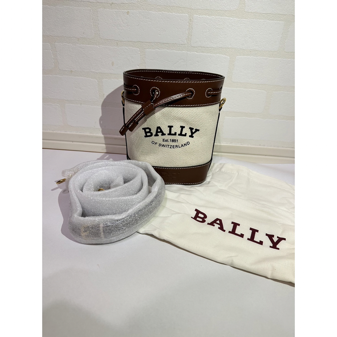 【セール中】 BALLY バケットバック 1