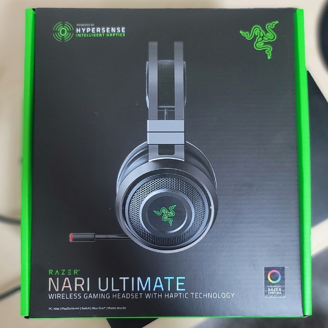 Razer(レイザー)のRazer Nari Ultimate ヘッドセット (スタンド付き) エンタメ/ホビーのゲームソフト/ゲーム機本体(その他)の商品写真