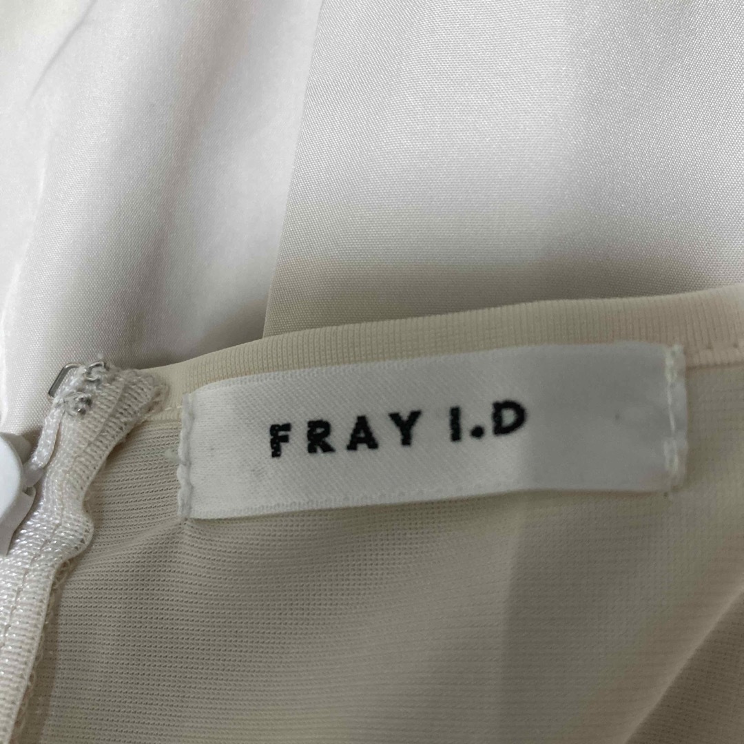 FRAY I.D(フレイアイディー)のFRAY I.D フレイアイディー キャミワンピ ワンピース ベージュ XS レディースのワンピース(ひざ丈ワンピース)の商品写真