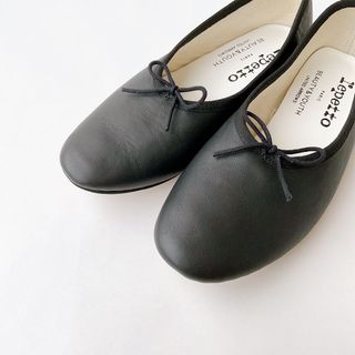 完売品　新品未使用　repetto マノン　フラットシューズ