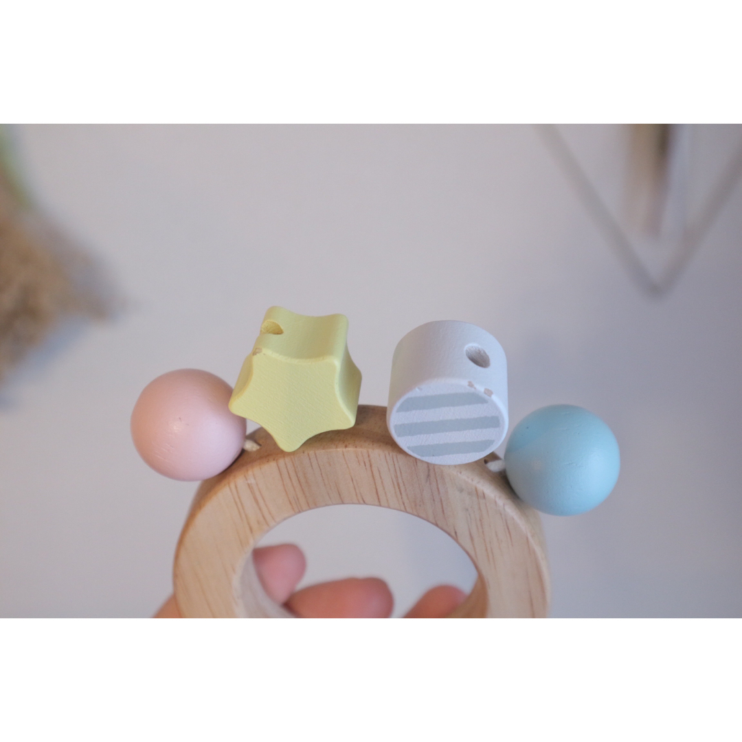 ACTUS(アクタス)の木のおもちゃ ACTUS MILKY TOY BONBON RATTLE キッズ/ベビー/マタニティのおもちゃ(がらがら/ラトル)の商品写真