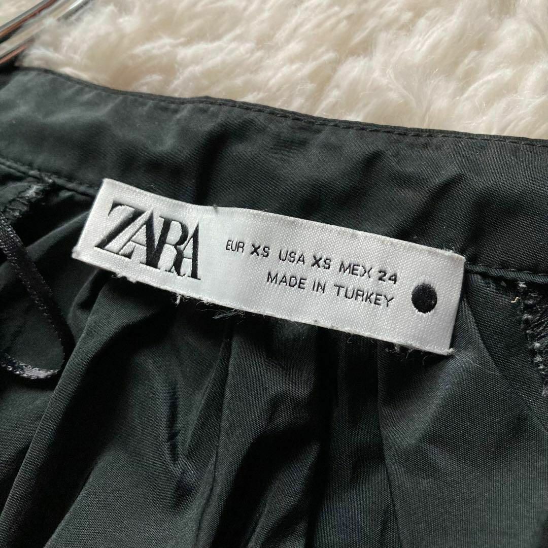 ZARA(ザラ)のZARA　ポリエステルティアードワンピース　ひざ丈　スキッパー　ブラック　ザラ レディースのワンピース(ひざ丈ワンピース)の商品写真