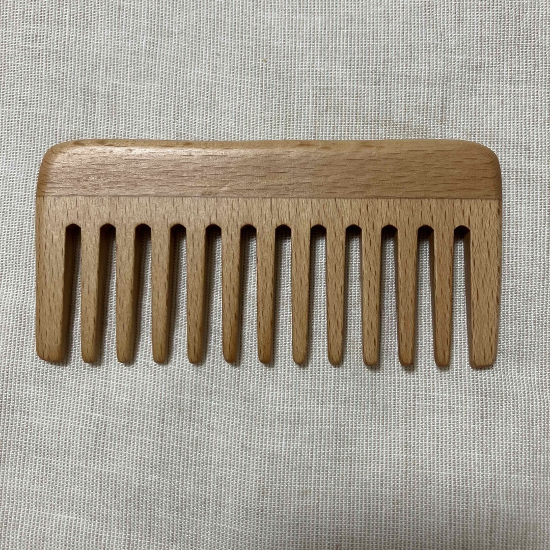 MUJI (無印良品)(ムジルシリョウヒン)の無印良品　ブナ材　ヘアコーム コスメ/美容のヘアケア/スタイリング(ヘアブラシ/クシ)の商品写真