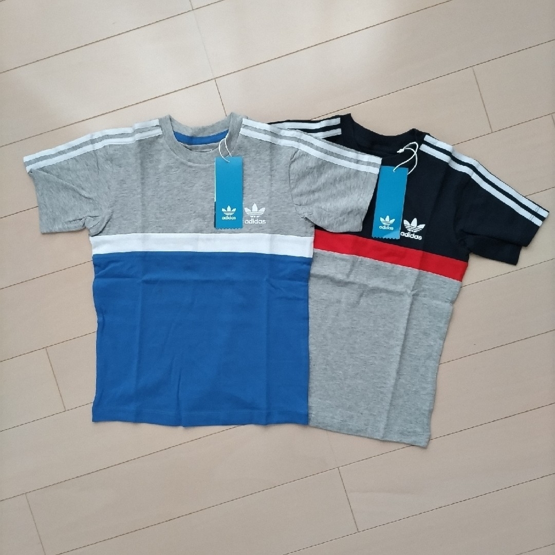 adidas(アディダス)のアディダスＴシャツ２枚 キッズ/ベビー/マタニティのキッズ服男の子用(90cm~)(Tシャツ/カットソー)の商品写真