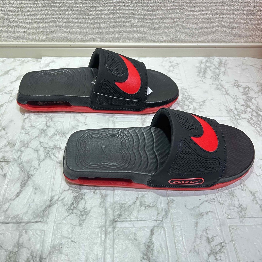 NIKE(ナイキ)の新品 未使用 NIKE AIRMAX CIRRO SLIDE ブラック/レッド メンズの靴/シューズ(サンダル)の商品写真