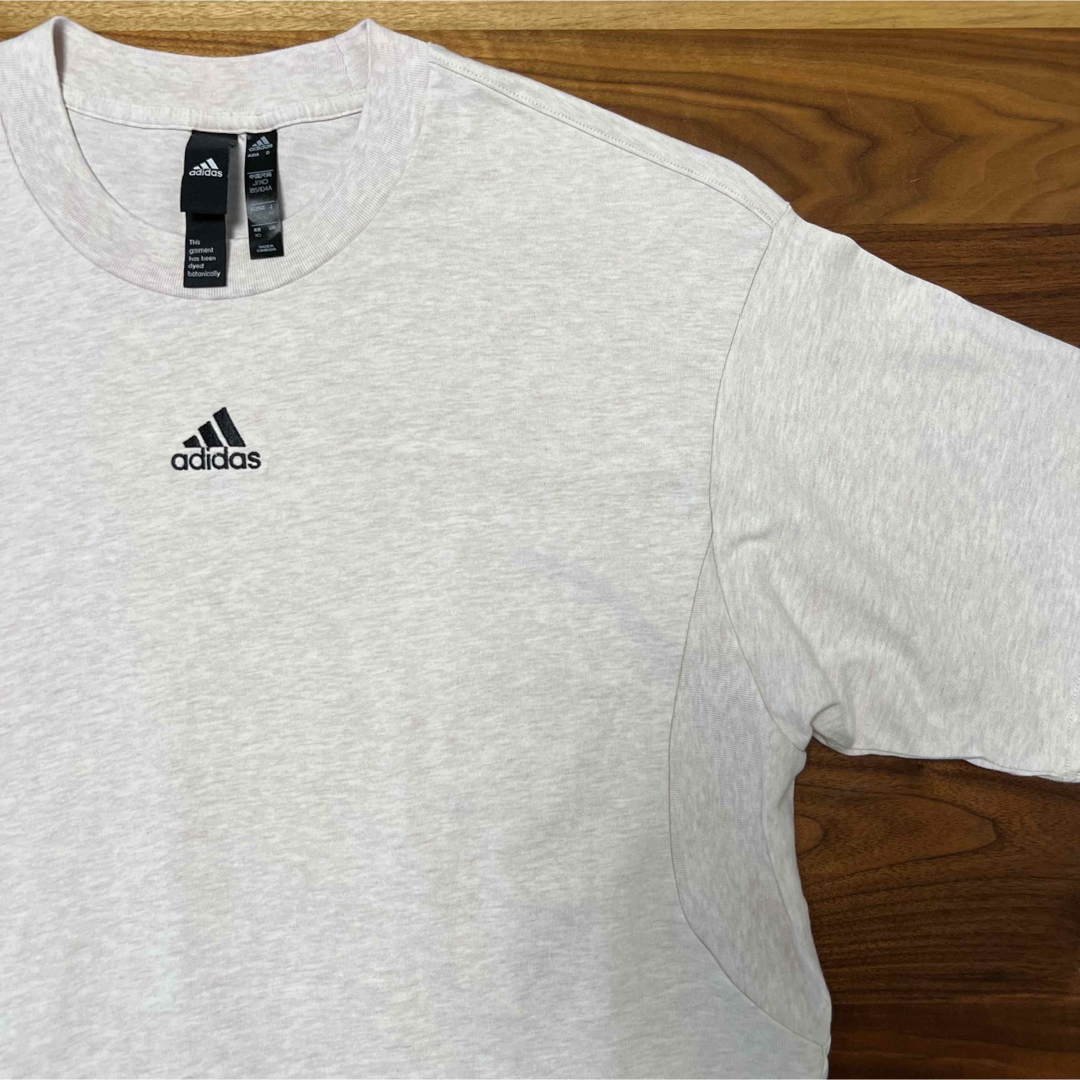 adidas(アディダス)のadidas✴︎シンプルロゴTシャツ　サイズXL メンズのトップス(Tシャツ/カットソー(半袖/袖なし))の商品写真