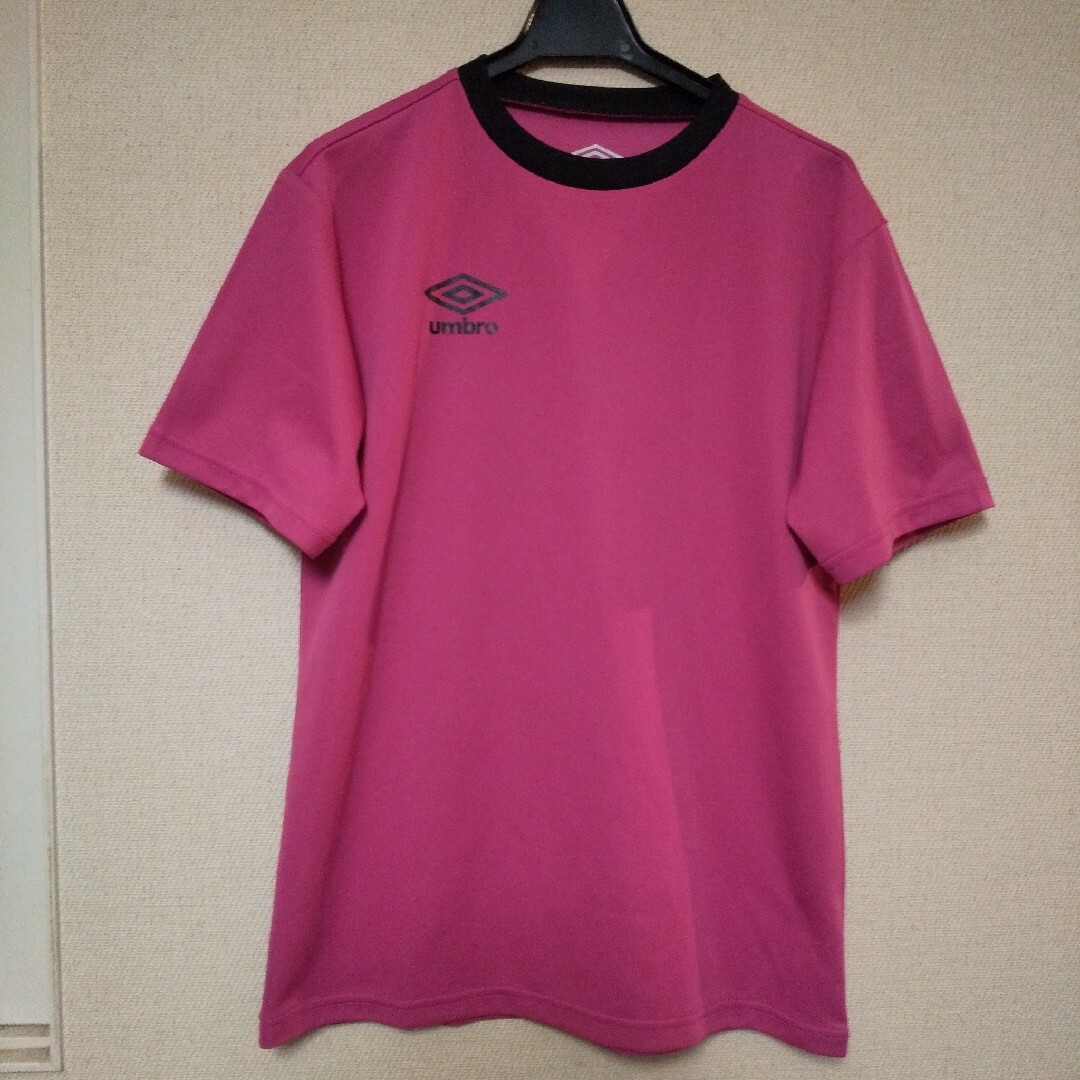 UMBRO(アンブロ)のUMBRO半袖Tシャツsize160 キッズ/ベビー/マタニティのキッズ服女の子用(90cm~)(Tシャツ/カットソー)の商品写真