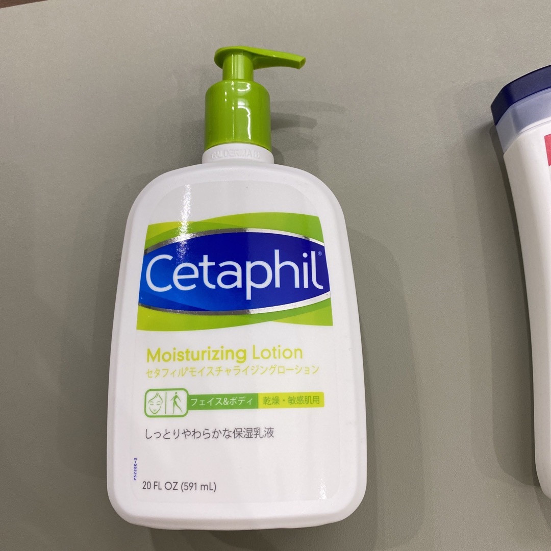 コストコ(コストコ)のセタフィル&Vaseline ボディローション　2本セット コスメ/美容のボディケア(ボディローション/ミルク)の商品写真