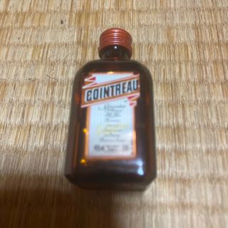 リキュール　コアントロー　COINTREAU ５０ml(リキュール/果実酒)