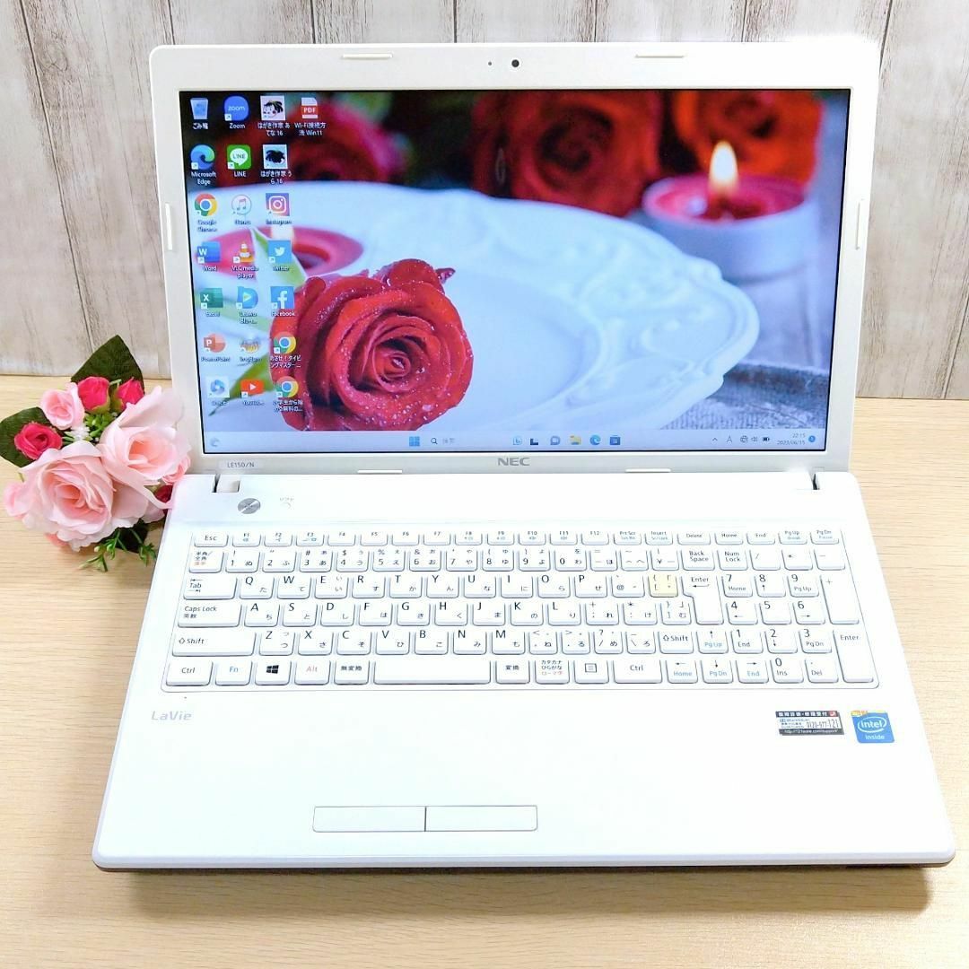 218✨Win11✨SSD512GBメモリ8G✨Office付きノートパソコン白-
