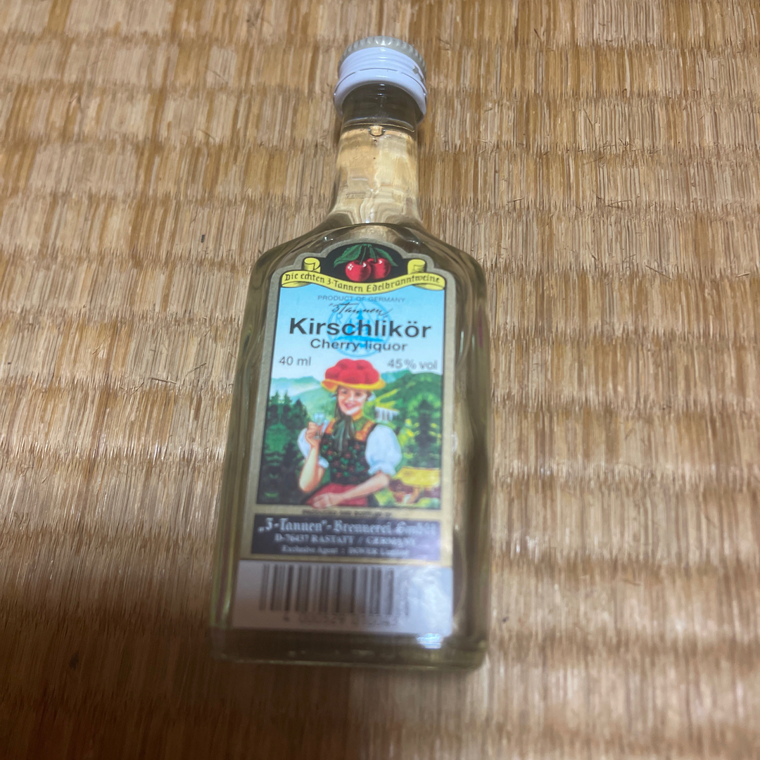 ブランデー　3タンネン　ドイツ　キルシュ　５０ml 食品/飲料/酒の酒(ブランデー)の商品写真