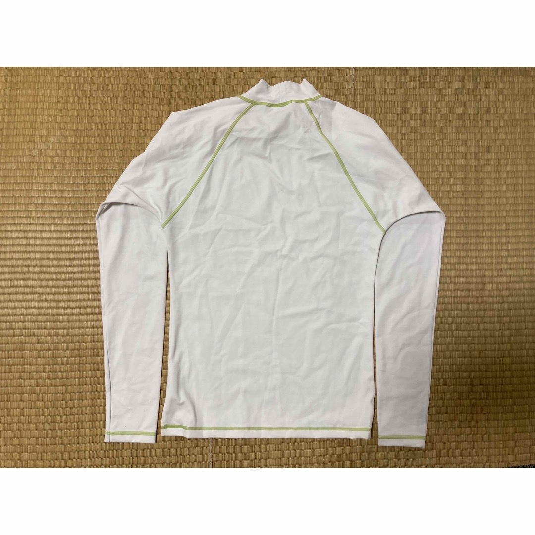 NIKE(ナイキ)のナイキ　ラッシュガード　白色　Mサイズ レディースの水着/浴衣(水着)の商品写真
