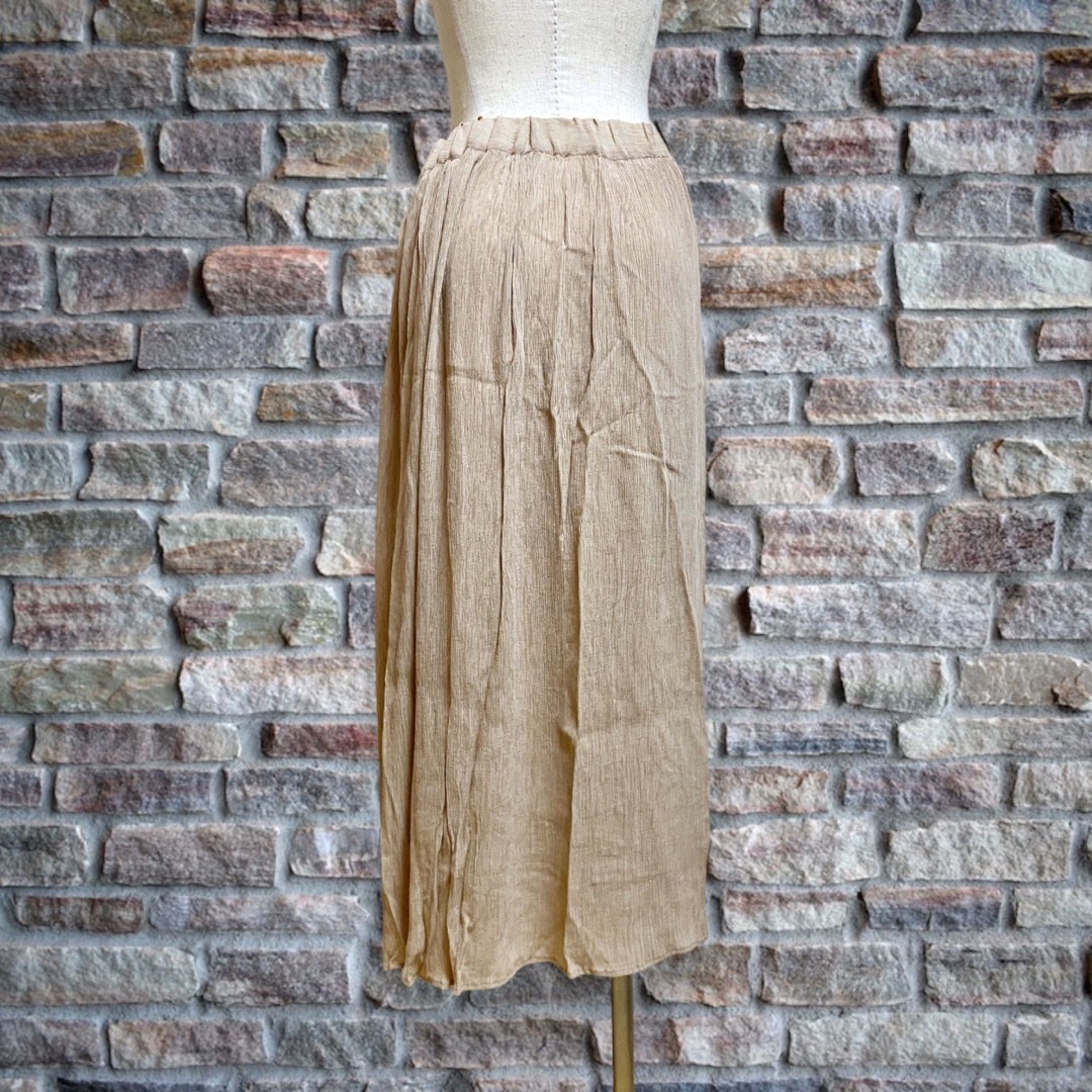 Lbc(エルビーシー)の楊柳　ベージュゴムロングスカート レディースのスカート(ロングスカート)の商品写真