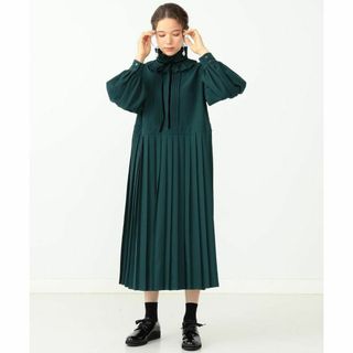 カロリナグレイサー(CAROLINA GLASER)の即完売品 新品 CAROLINA GLASER ピンタック プリーツ ワンピース(ロングワンピース/マキシワンピース)