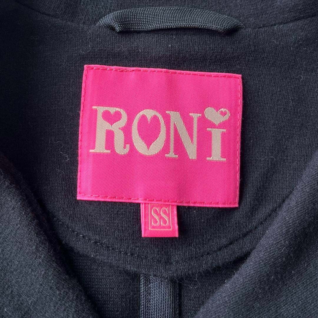 RONI(ロニィ)のRONI SSサイズ　ジャケット　りぼん　黒　ブラック　かわいい キッズ/ベビー/マタニティのキッズ服女の子用(90cm~)(ジャケット/上着)の商品写真