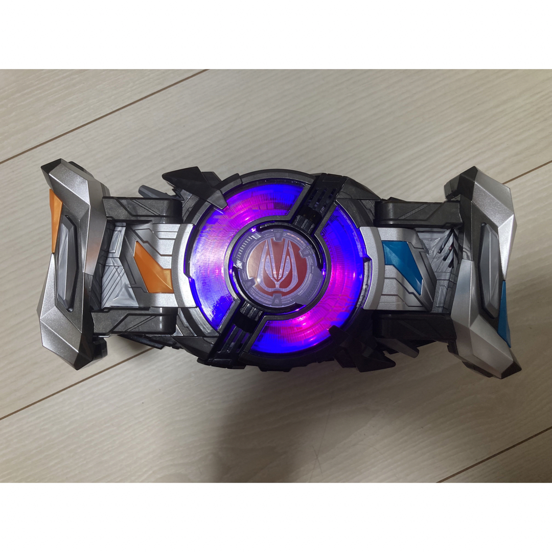 BANDAI - 仮面ライダーギーツ DX コマンドツインバックル レイジング