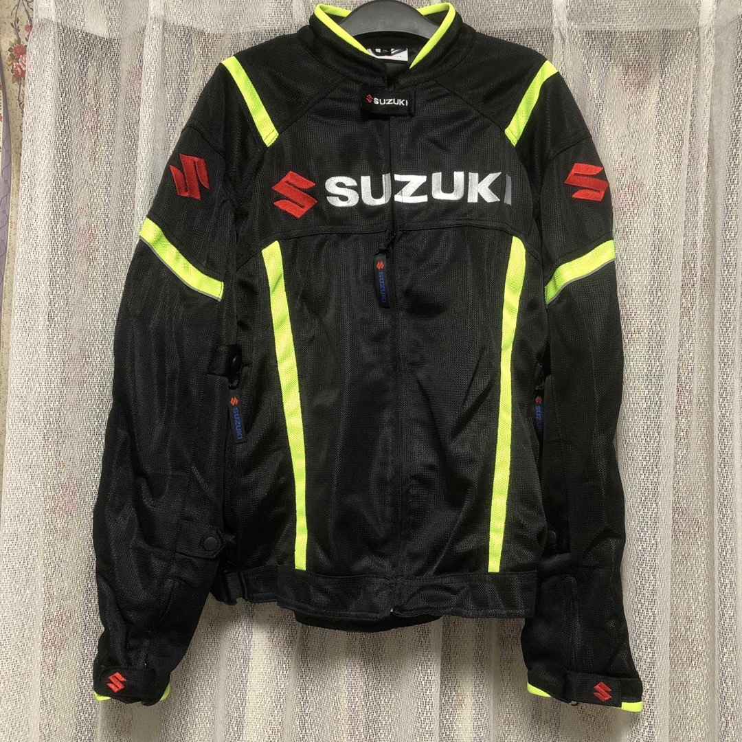 SUZUKIライダースメッシュジャケットの通販 by スーさん's shop SUZUKIライダースメッシュジャケットの通販 by スーさん's shop
