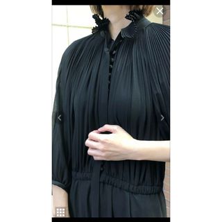 L'UNE×éclat プリーツ使い ブラックドレスの通販 by 八重桜のはっぱ