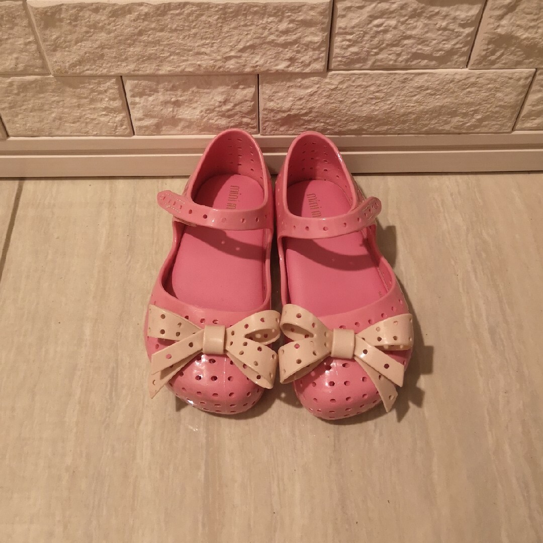 リボン付き ピンク 靴 14.5cm シューズ サンダル キッズ/ベビー/マタニティのベビー靴/シューズ(~14cm)(サンダル)の商品写真