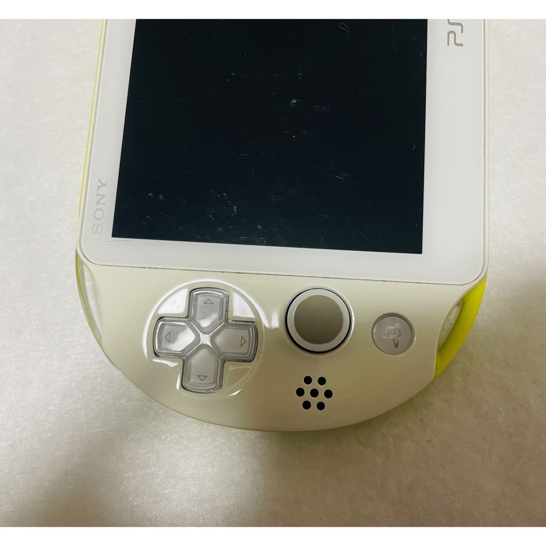 PSVita PCH-2000 ZA13 本体 ライムグリーン 動作確認済み - 家庭用