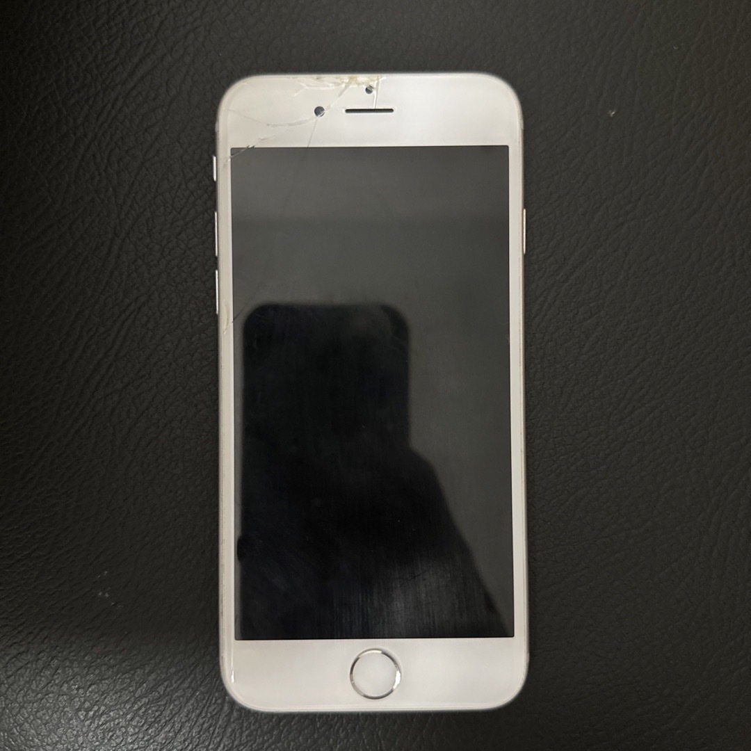 iPhone6s 画面割れ 64GB