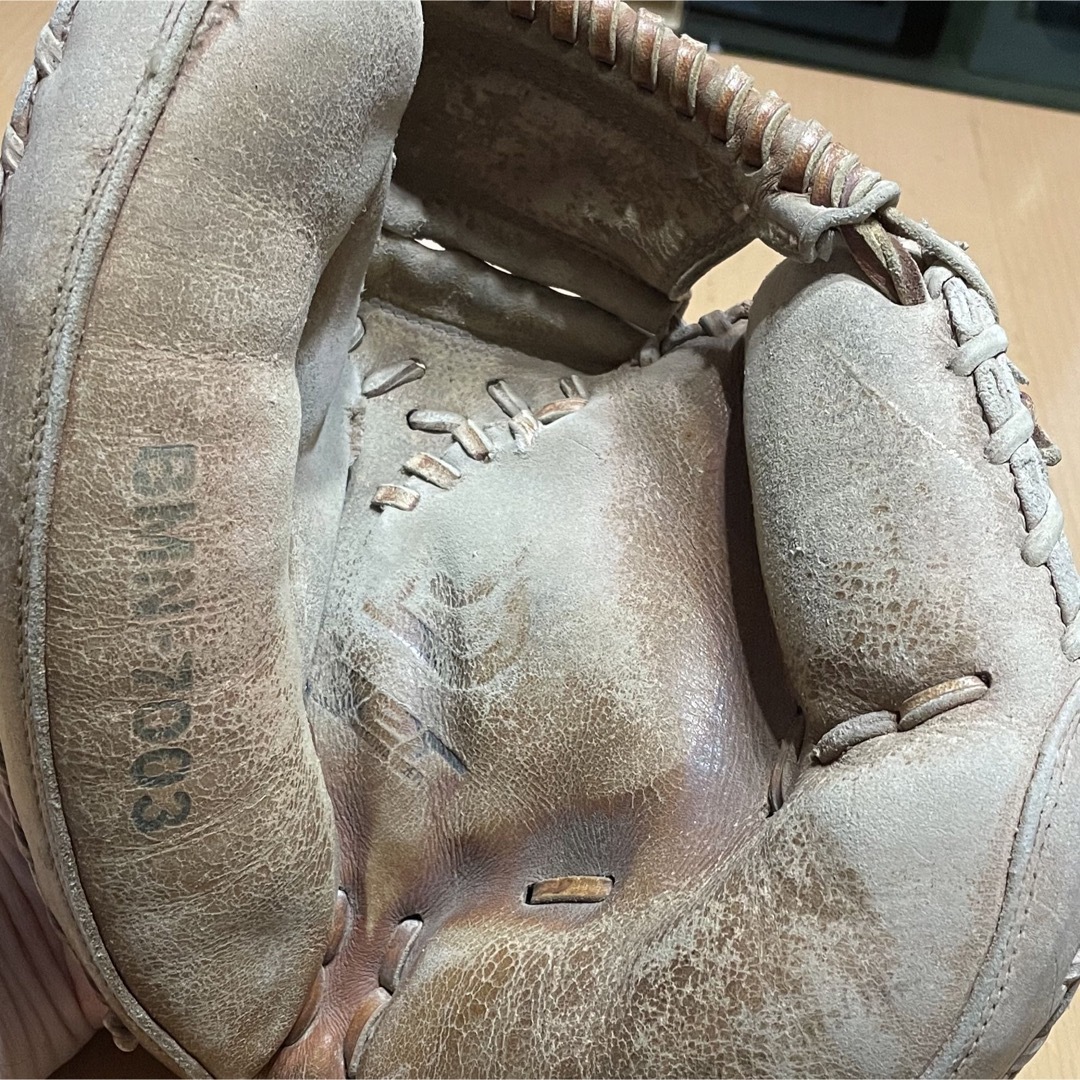 キャッチャーミット グローブ ボールはつきません